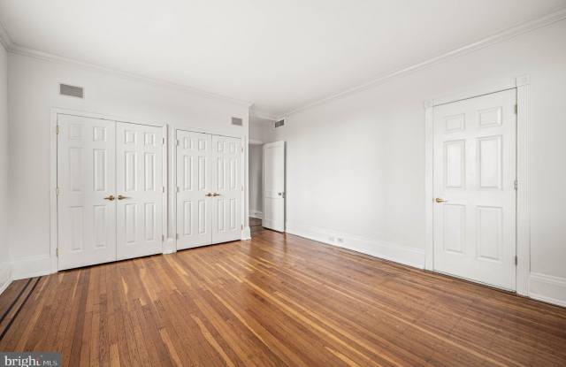 250 S 17TH STREET Gallery 4