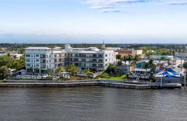 41 SW Seminole Street unit: 310 photos photos