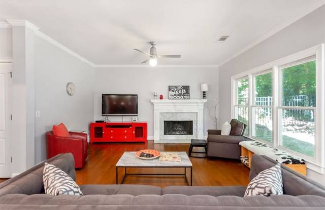 32 Edwin Place NW Gallery 4