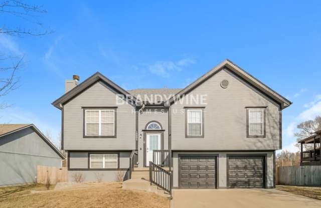 19004 East 12th Street South - 19004 East 12th Street South, Independence, MO 64057