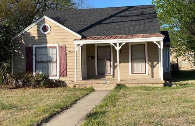 2502 1st Street photos photos