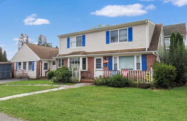 15 Ridge Avenue photos photos