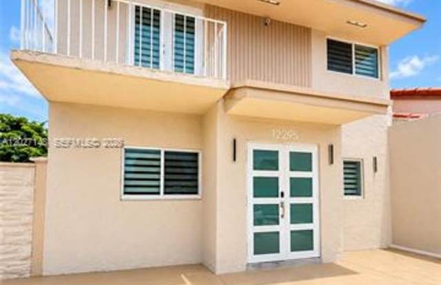 12295 SW 10th Ter, Miami, FL 33184 photos photos