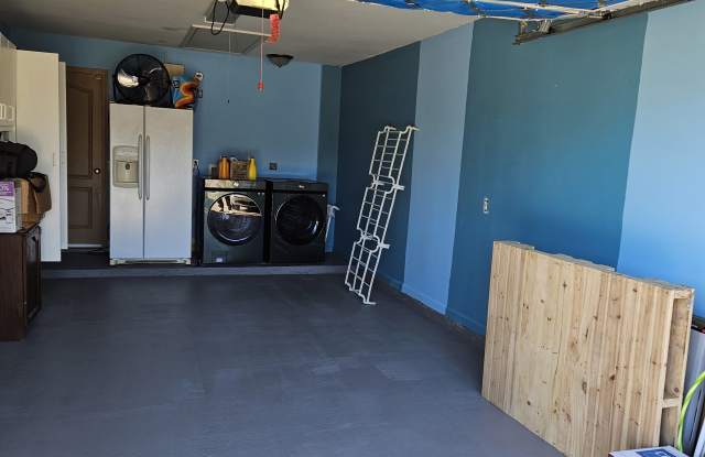 3221 Elmwood Park Drive Gallery 2
