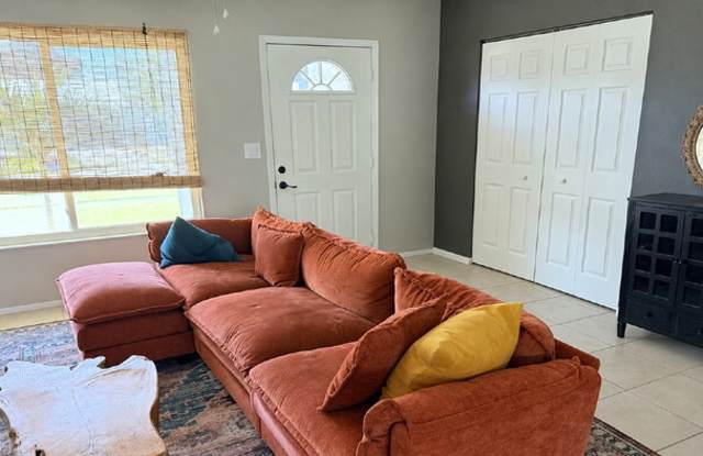 2657 Roxbury Circle Gallery 3