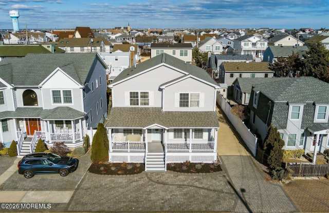 21 Jersey City Avenue Gallery 2
