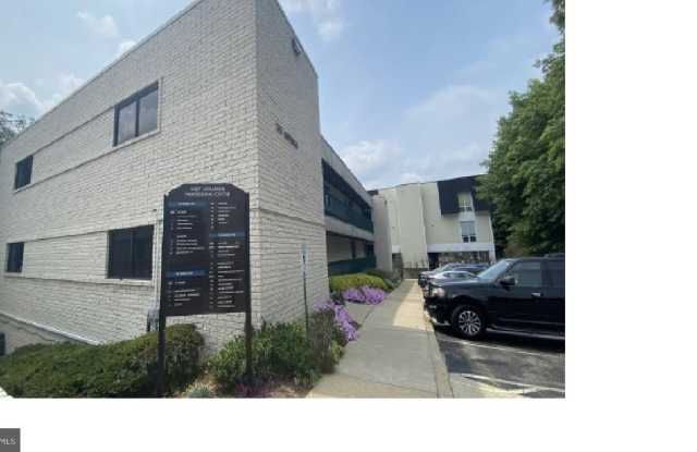 703 GIDDINGS Avenue Gallery 2