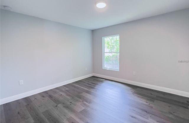 6719 CHERRY ROAD Gallery 4