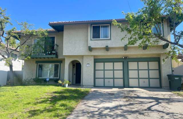 Gorgeous South West Escondido Home! $4,200/Month. Pets Allowed - Text 619-889-8400 photos photos