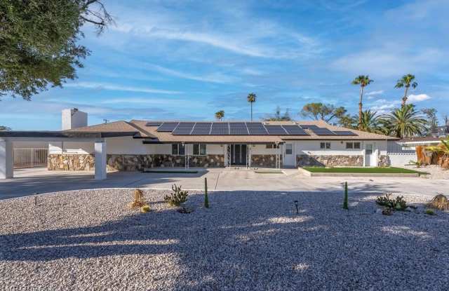 2106 W Oakey Boulevard Gallery 2