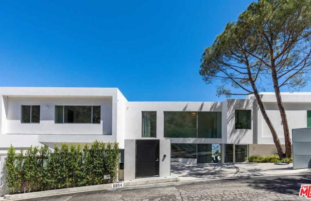 8854 THRASHER Avenue Gallery 2