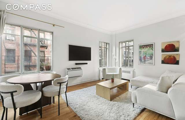 32 Downing Street - 32 Downing Street, New York City, NY 10014