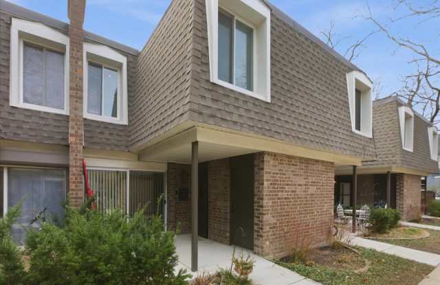 1631 West Belle Plaine Avenue photos photos