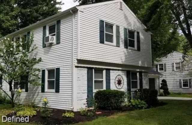 2465 WALTHAM Drive Gallery 2