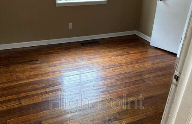 659 1st St SE Gallery 4