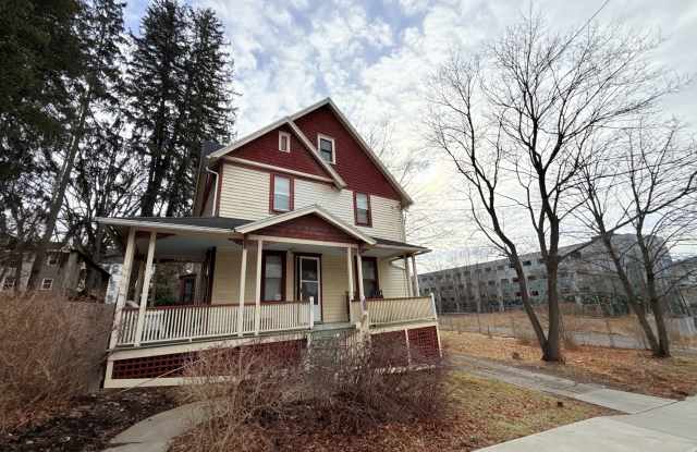 105 VALENTINE PLACE photos photos