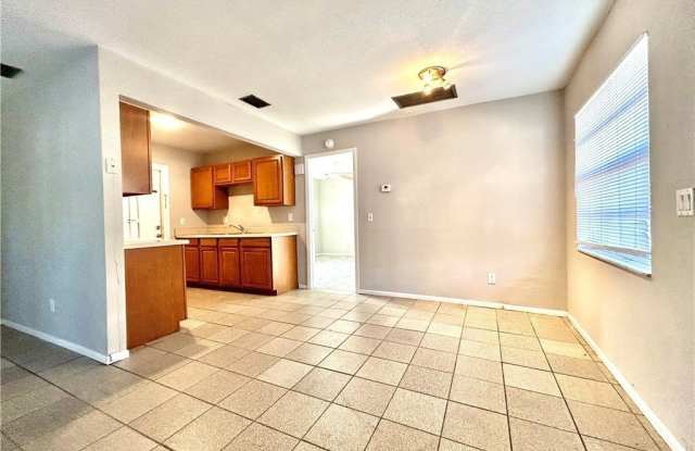 2262 Stella Street photos photos