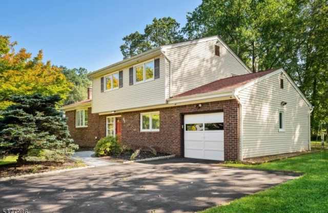 98 Konner Ave photos photos