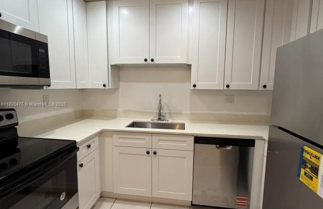 11392 Royal Palm Blvd - 11392 Royal Palm Boulevard, Coral Springs, FL 33065 11392 Royal Palm Blvd - 11392 Royal Palm Boulevard, Coral Springs, FL 33065