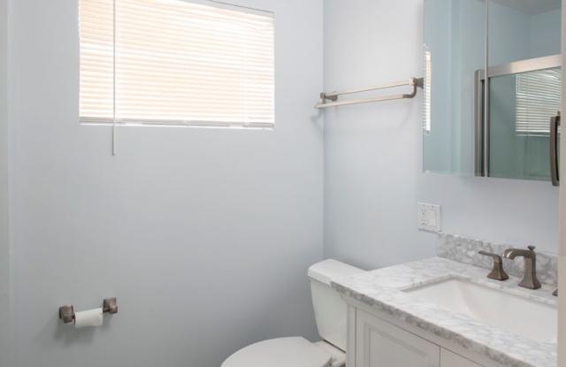 Move-In Ready 3/2 with Driveway  Backyard – Furnished  Updated! photos photos
