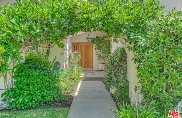 21323 CHAGALL Road Gallery 2