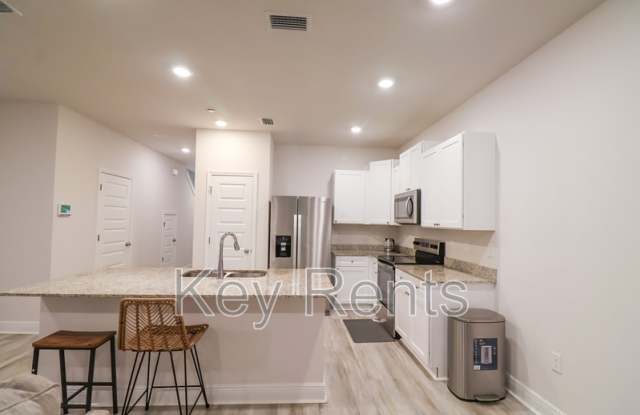 7174 Village Ln Gallery 2