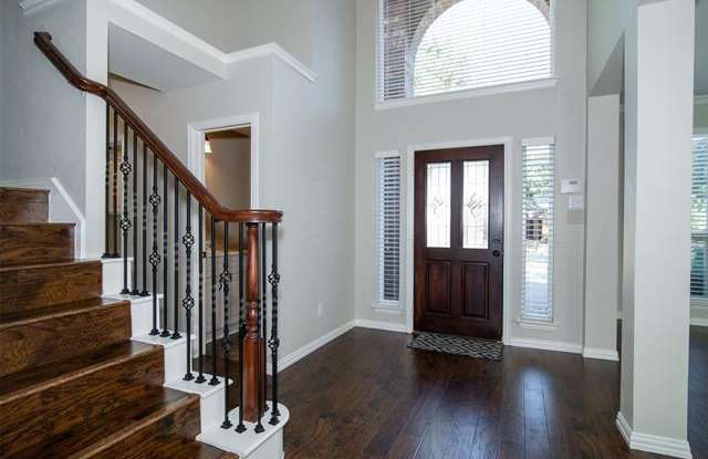 806 Autumn Ridge Drive Gallery 3