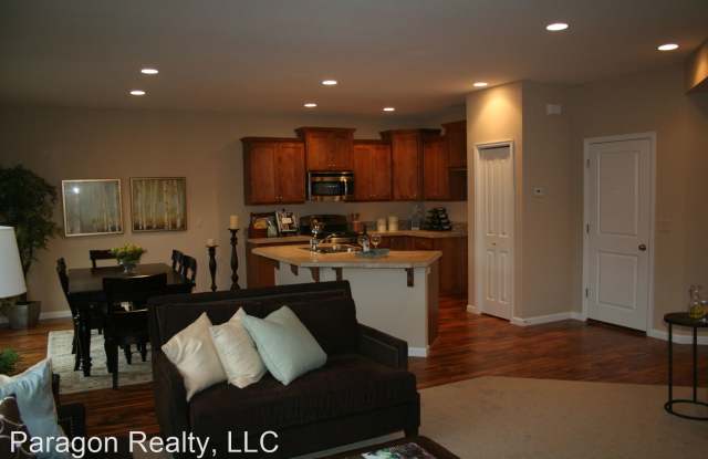 2671 Laura Vista Drive NW Gallery 3
