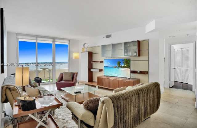 808 Brickell Key Dr Gallery 3
