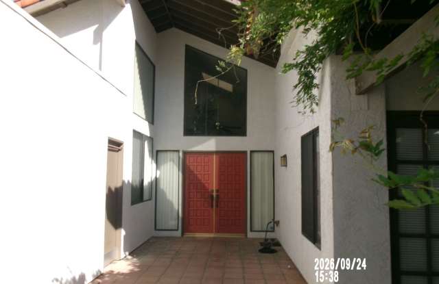 SOUTHWEST CONDO. MOVE IN SPECIAL!! $2375.00 MOVES YOU IN! Gallery 3