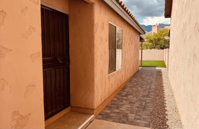 Welcome Home! Gorgeous 3BR/2BA Foothills Home in Desirable District 16 Gallery 4