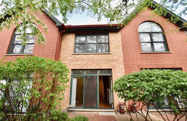 1801 W DIVERSEY Parkway photos photos