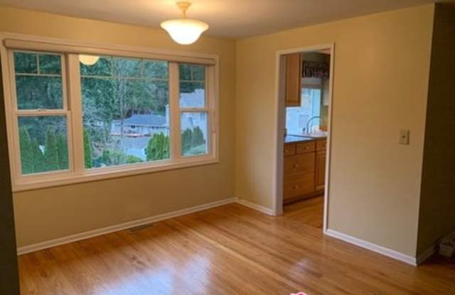 2614 107th Avenue North East Gallery 3
