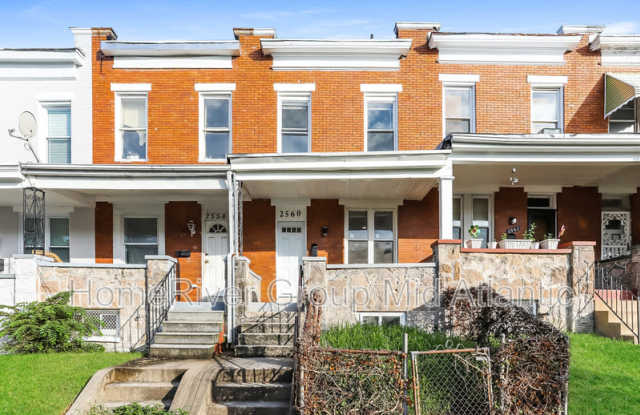 2560 Robb St photos photos