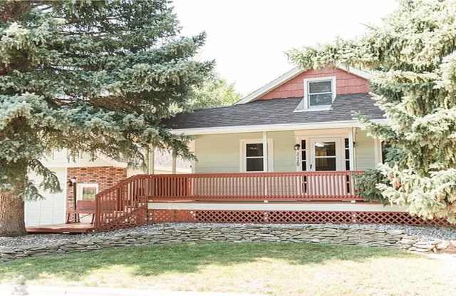 BEAUTIFUL 5 BED 3 BATH HOME FOR RENT photos photos