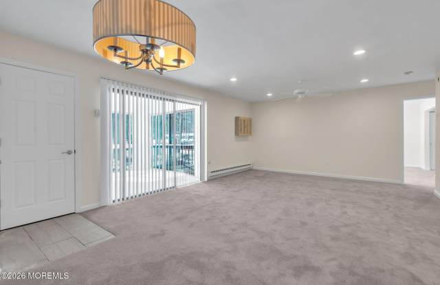 129 Amberly Drive unit: G Gallery 4