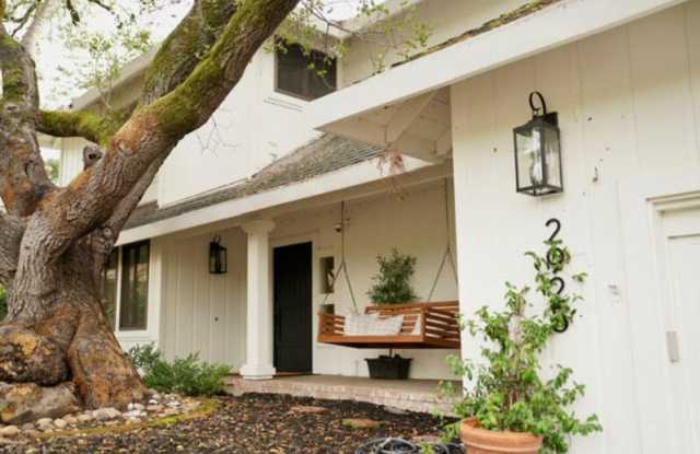 2925 Carissa Court photos photos