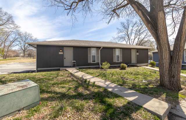 Stonegate Complex -- Fully Furnished and Utilities Included! photos photos