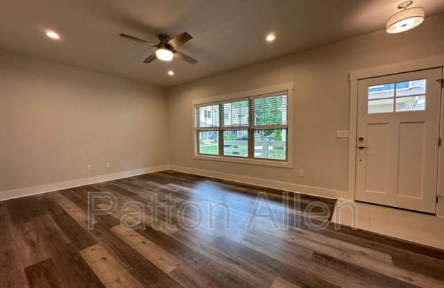 129 Aurora Drive Gallery 3
