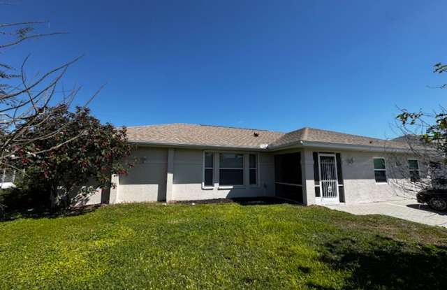 2 bedroom 1.5 bathroom furnished home photos photos