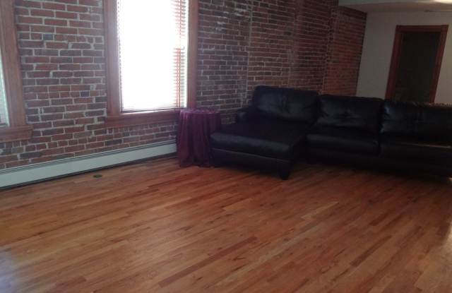 3249 W. Fairview Place #211 Gallery 2
