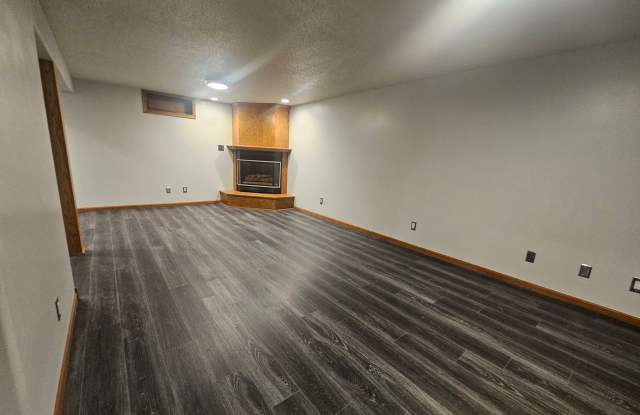 2 Bedroom 2 Bath Corner Lot, In Small Town Fairfax photos photos