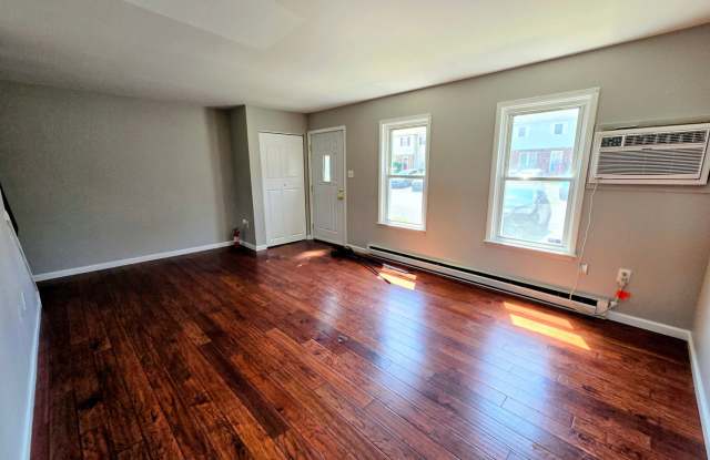 5657 Wood Lane Gallery 3