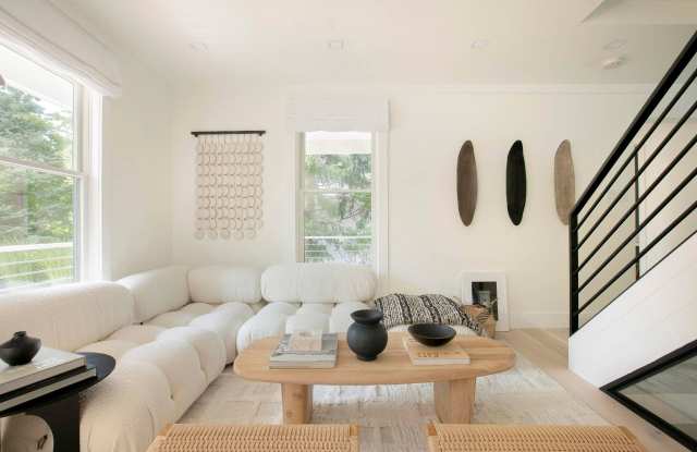 42 Knoll Road Gallery 4
