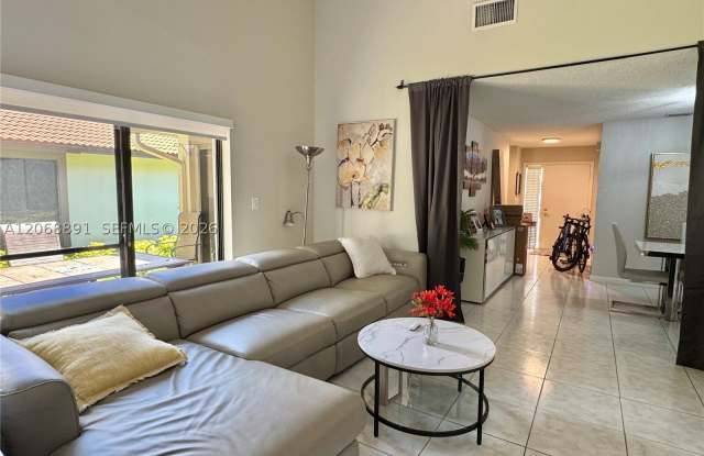 7049 Marlberry Ln Gallery 3