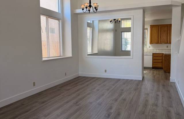 Spacious 5-Bedroom Elk Grove Home with Loft & 3-Car Garage! Gallery 3