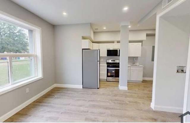 3228 HIATT Place NW Gallery 2