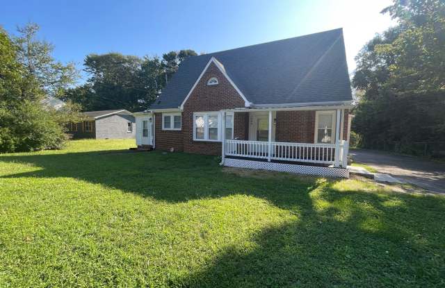 4 bedroom 2 bathroom house available. photos photos