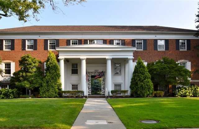 19901 Van Aken Boulevard - 19901 Van Aken Boulevard, Shaker Heights, OH 44122