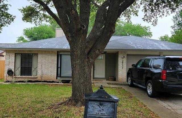 2711 STRONG OAK photos photos